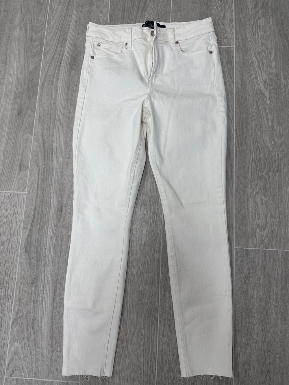 GAP Women’s Skinny Jeans in White